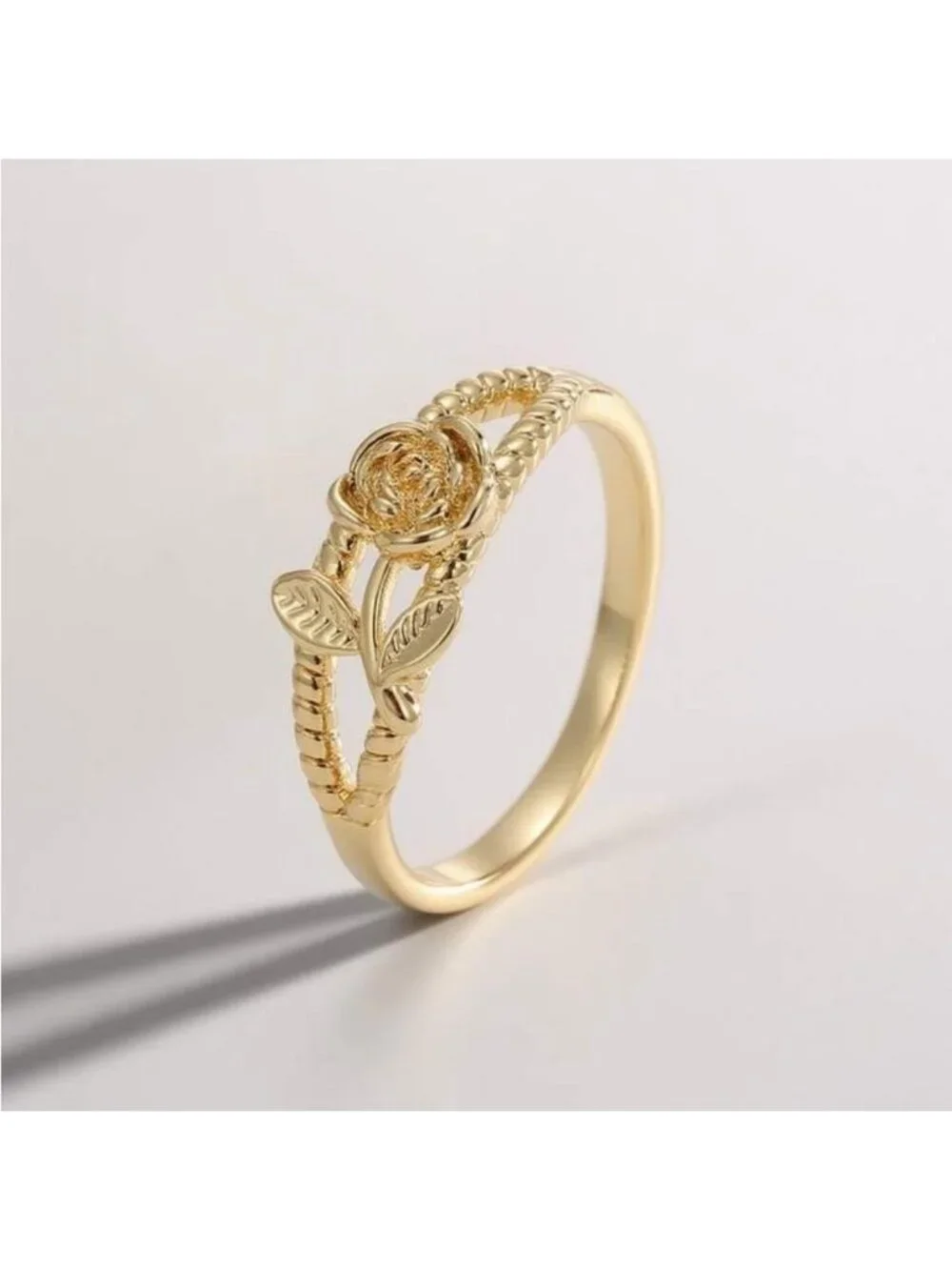 Gold Rose Ring Q10
